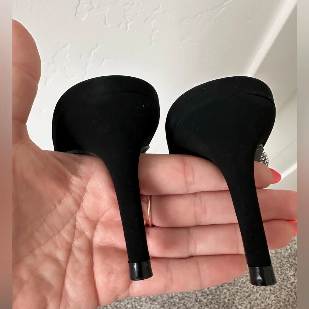 Never worn! 5.5 Black, rhinestones, Journee Collection, Lunna Mule Pump - Picture 10 of 16